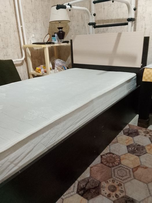 Кровать полуторка .