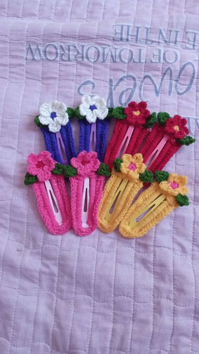 Заколки для девочек. Цена заколок пара 20000 сум