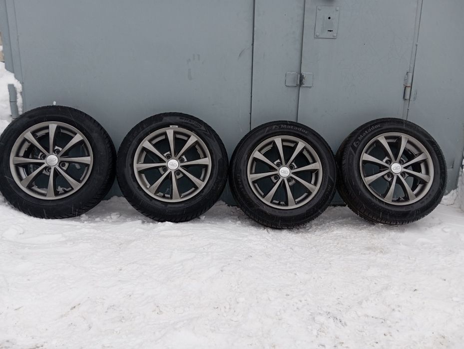 Диски с резиной на ВАЗ