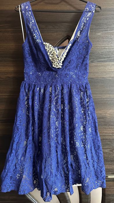 Дамски елегантни рокли