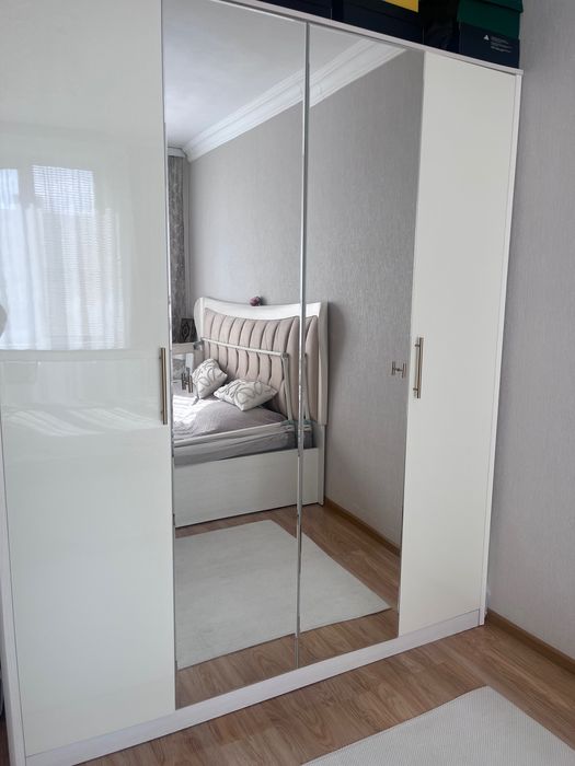 Спальный гаринитур срочно