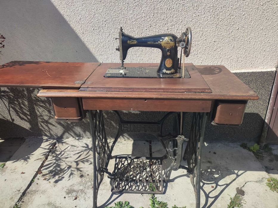 Mașina de cusut Singer