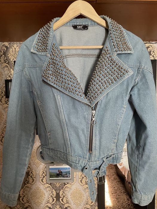 Jacheta de blugi cu capse