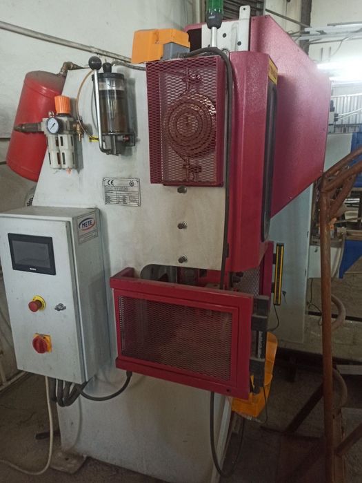 Штамповочный пресс/ Shtamp Press