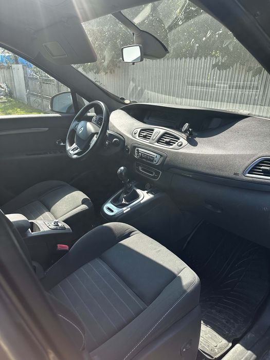 Renault Grand Scenic 2016 1.5dci