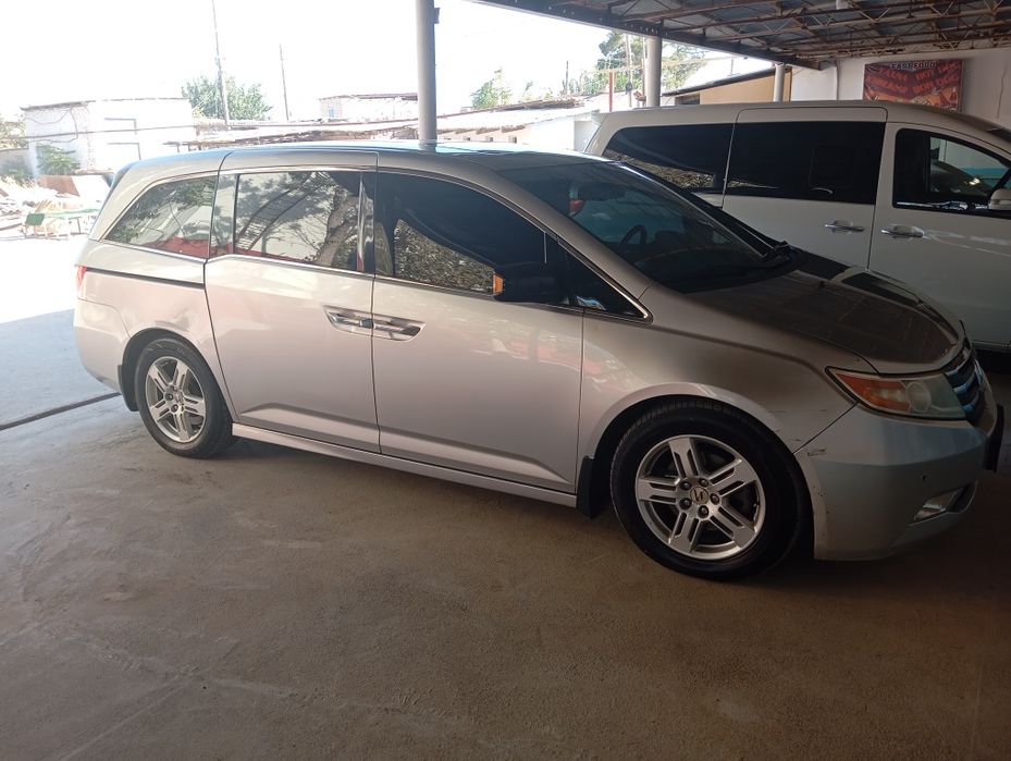 Honda odisan yili 2012 holati yahshi narhini kelishamiz