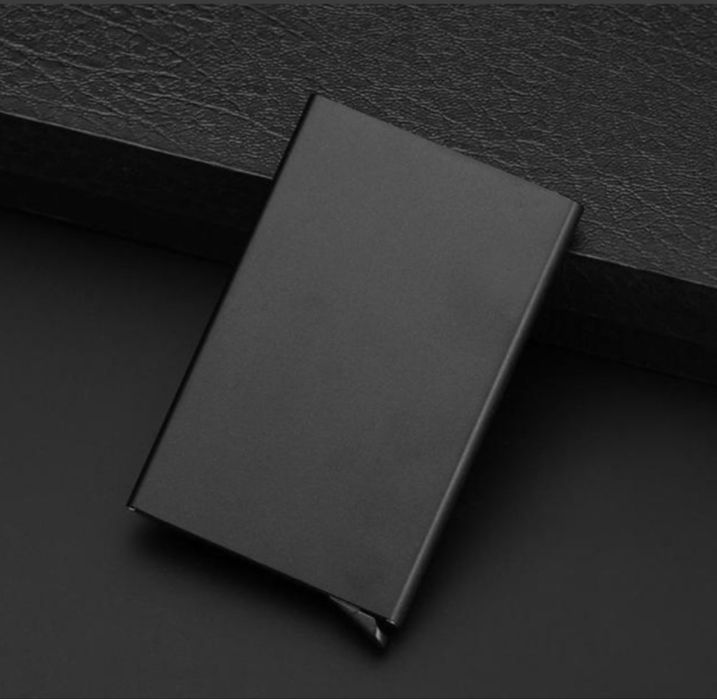 Продам кардхолдер