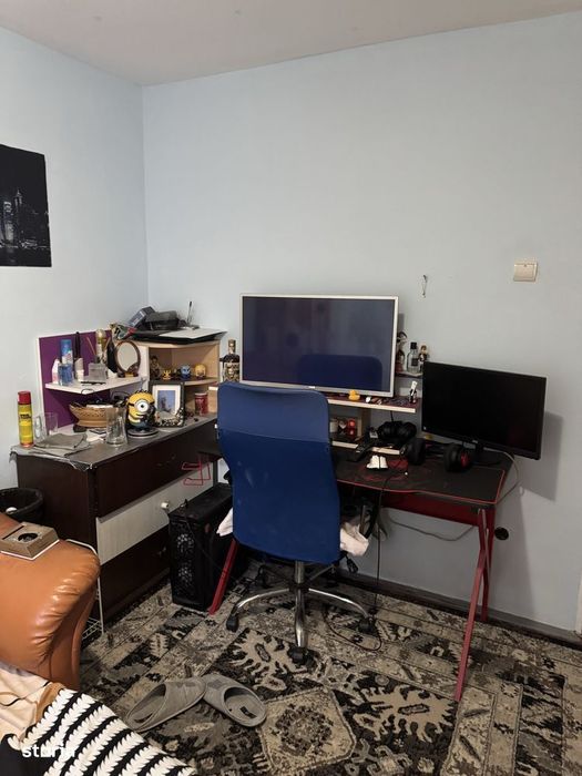 Apartament 2 camere, decomandat ,etaj 2,langa scoala 40