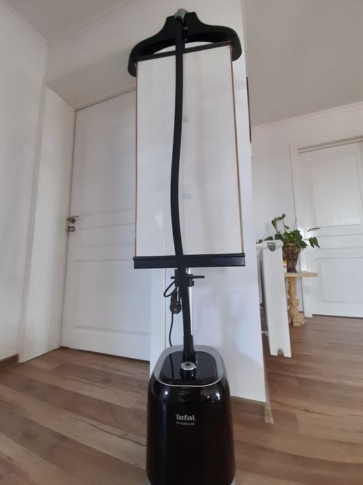 Aparat de călcat cu aburi Tefal