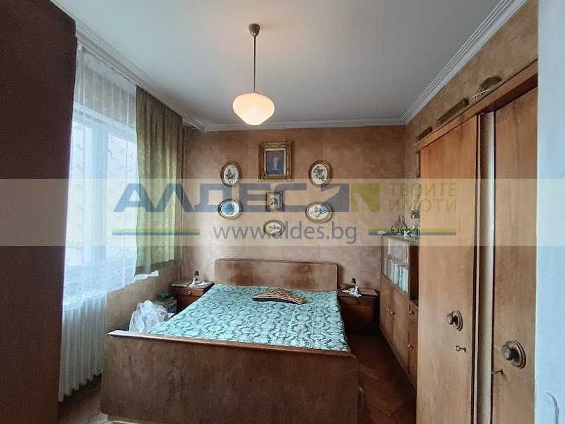 Продава се Тристаен апартамент в София, Медицинска академия - 106 кв.м за 1539 €/кв.м - Снимка #10