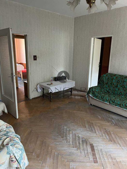 Продава се Двустаен апартамент в Пловдив, Кършияка - 64 кв.м за 1172 €/кв.м - Снимка #1