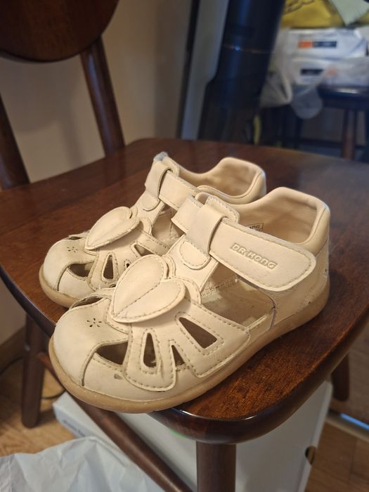 Продам сандалии 25 размер dr.kong