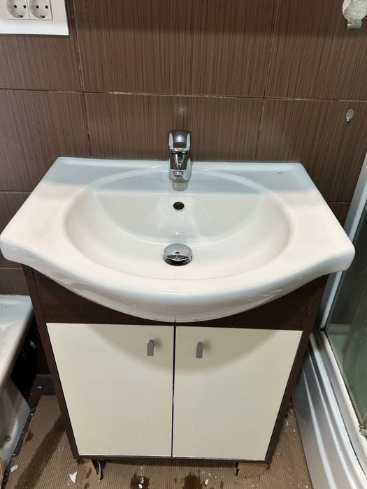 Lavoar 60 cm cu baterie Grohe