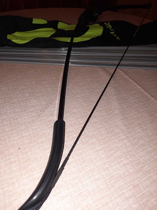 Лък за стрелба, с включени стрели