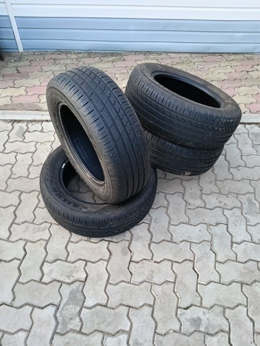 Продам шины 215/60 R16