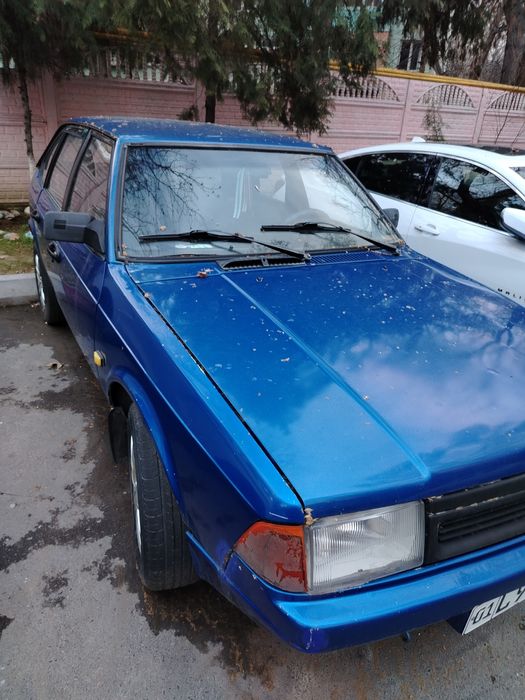 Автомобиль москвич