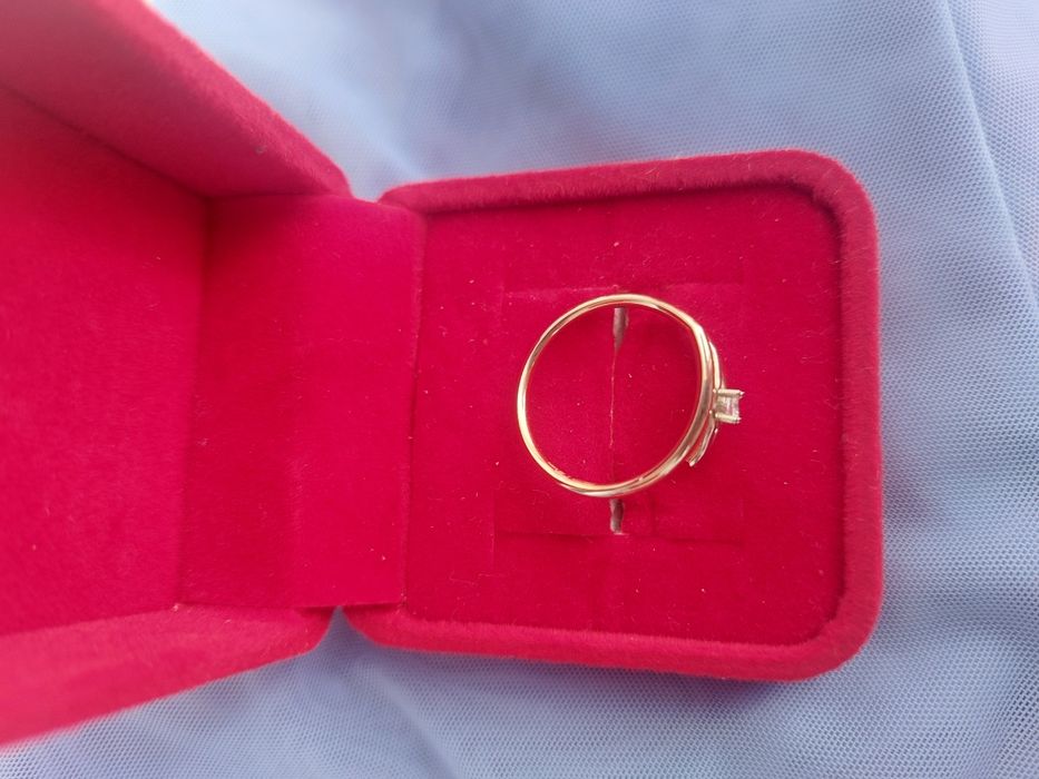 Золотое кольцо 585