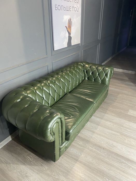 Два диванчика в зеленом цвете