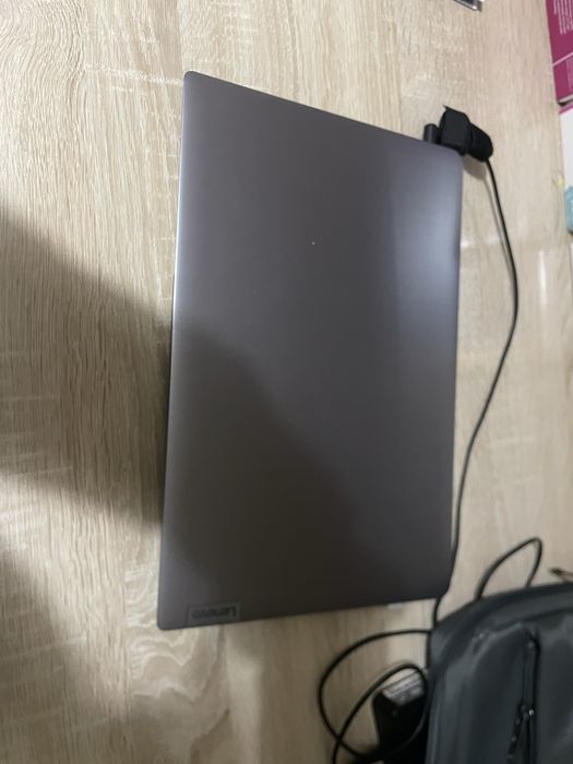 Продаю ноутбук lenovo