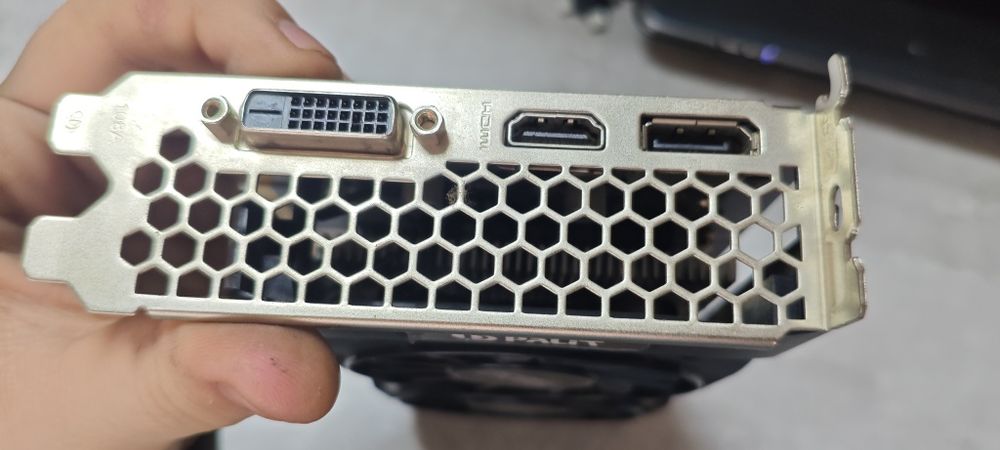 Видеокарта gtx1050Ti dual fan