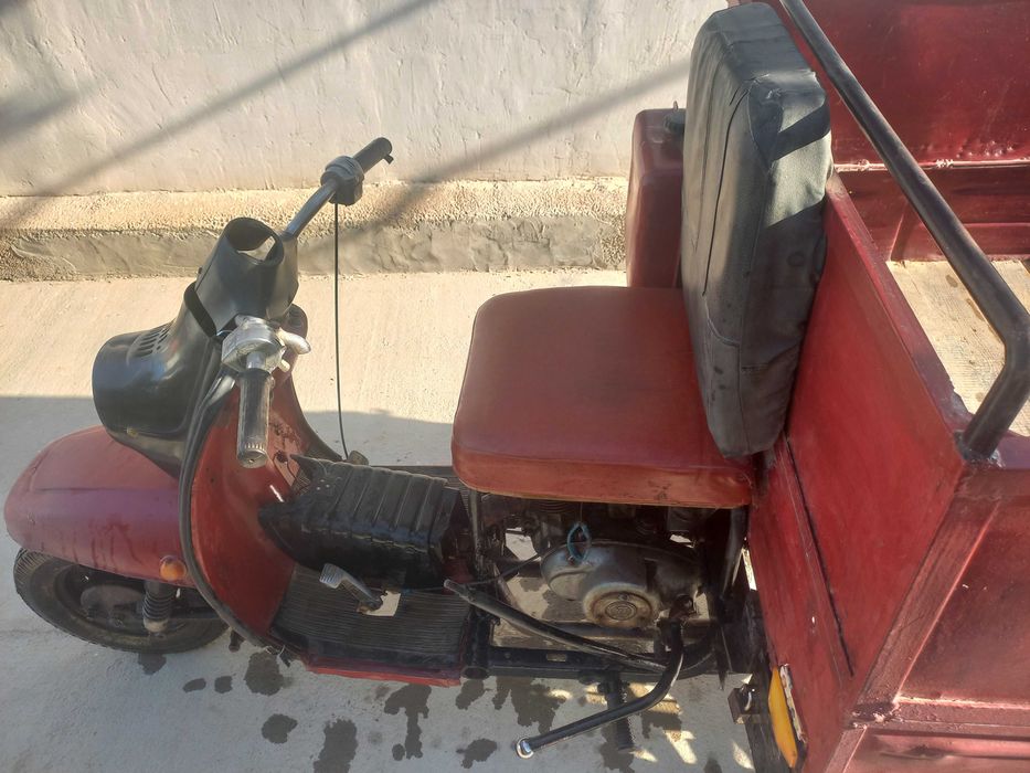 мотоцикл муравей