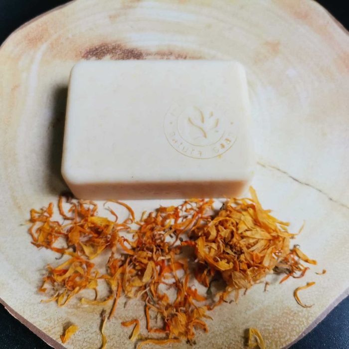 Натурален ръчноизработен сапун с невен