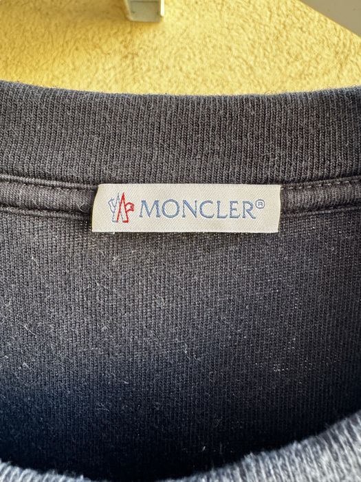 Moncler T-shirt