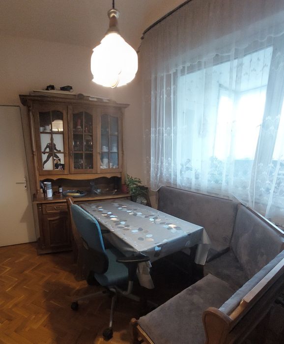 Продава се Четиристаен апартамент в София, Люлин 9 - 105 кв.м за 1667 €/кв.м - Снимка #2