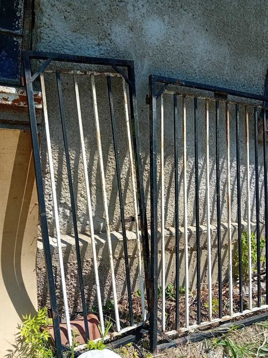 Метална порта врата