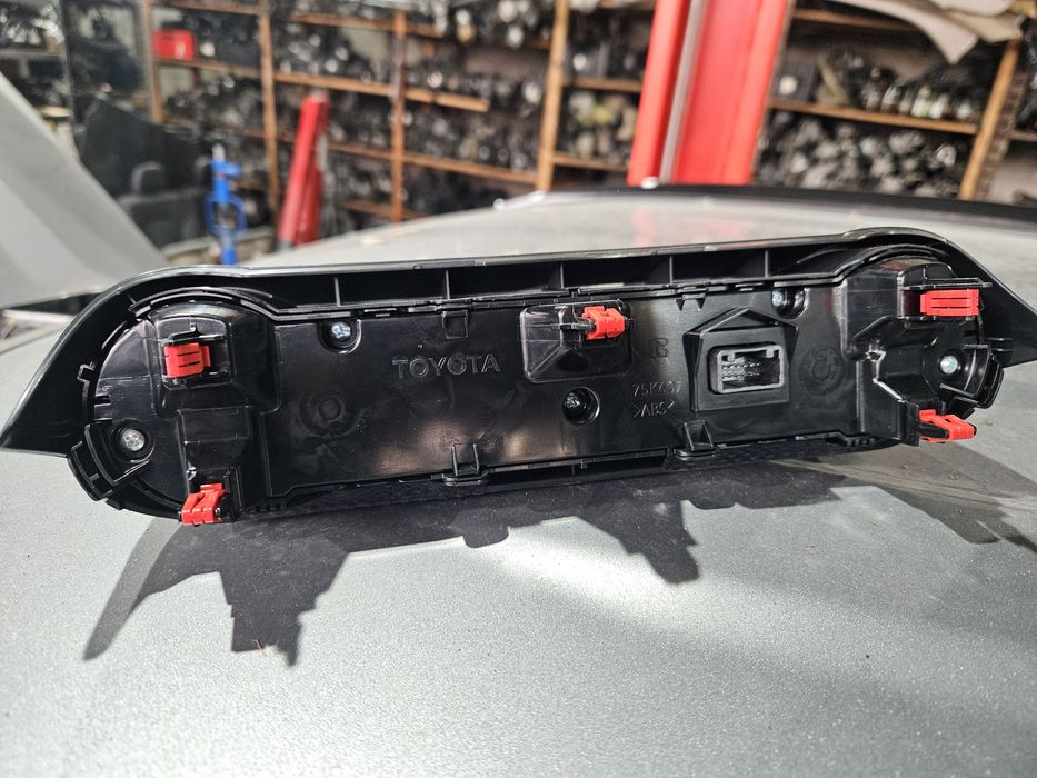Конзола климатроник за Toyota Rav4 2023г