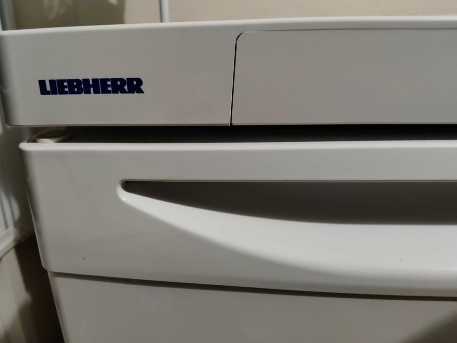 Малък фризер Liebherr G 1213 SmartFrost, 100 литра