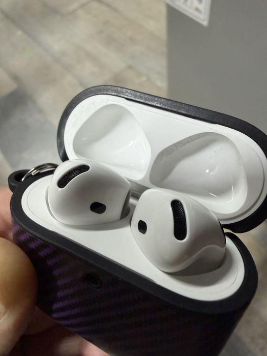 Airpods 4 ANC