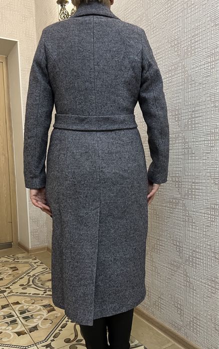 Продам пальто на осень-весну