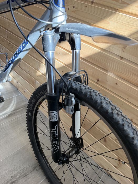 Neuner 5000 – Shimano Deore XT / RockShox Tora / Magura / 26”