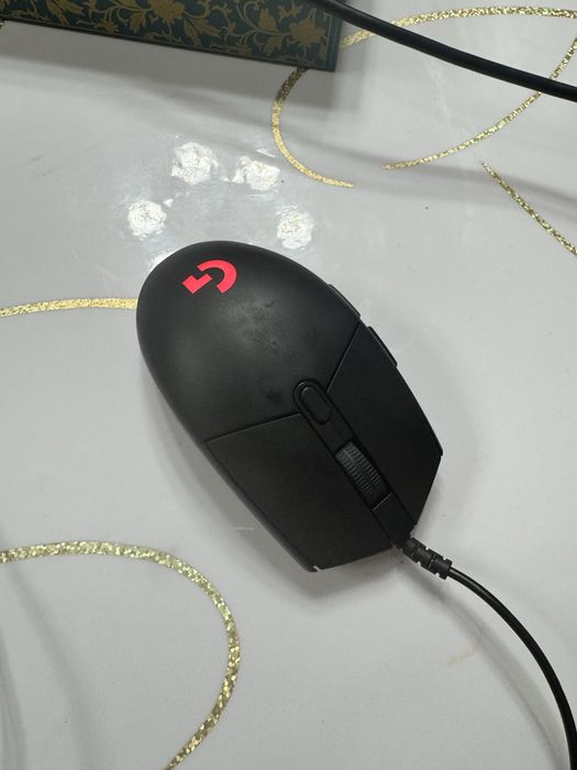 Мышька Logitech G102 Lightsync черный