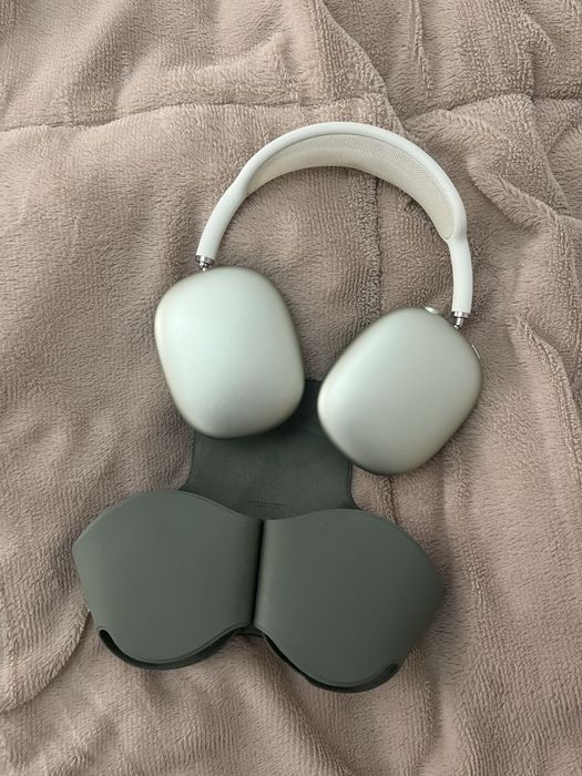 airpods max ca noi