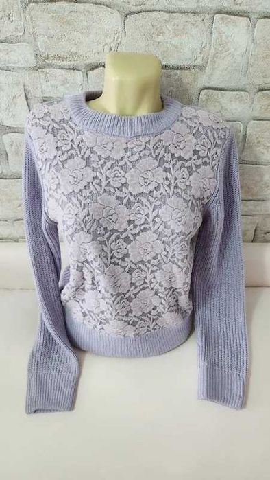 Pulover cu dantela marimea M,stare f buna