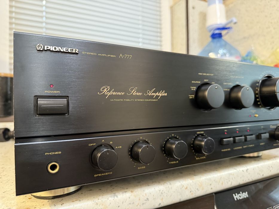 Pioneer A-777 стерео усилвател