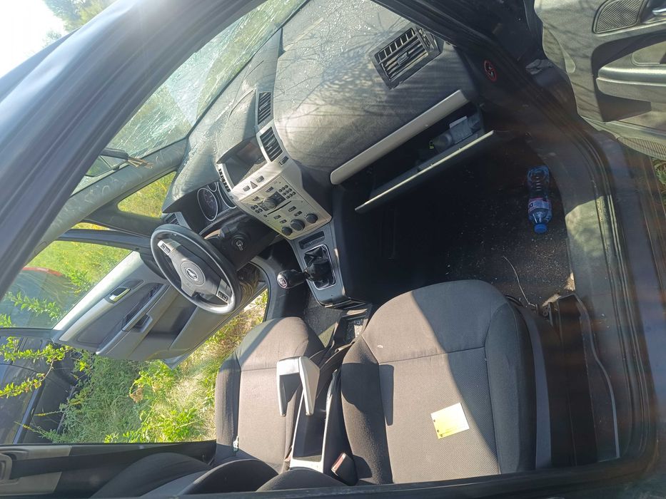 Opel Zafira 1.9D-150к.с-6скорости- на Части