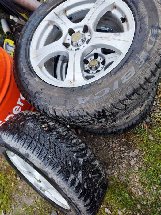 Алуминиеви джанти със зимни гуми 225/65/17 5x110