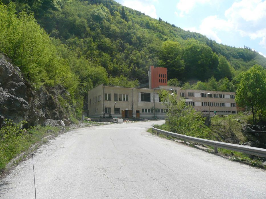 Продава се Промишлена сграда в Пловдив, Въстанически - 2200 кв.м за 73 €/кв.м - Снимка #5