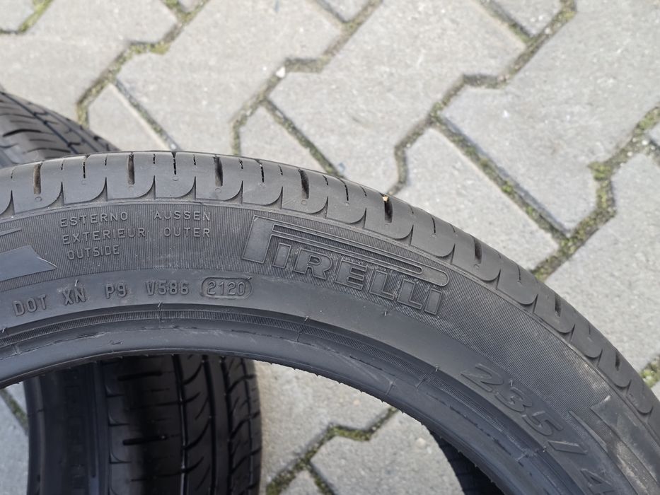 235 45 19 Pirelli