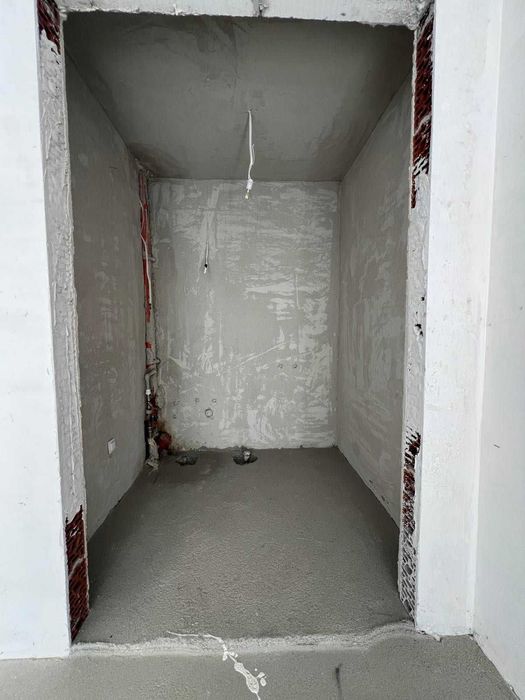 Продава се Тристаен апартамент в Пловдив, Остромила - 131 кв.м за 662 €/кв.м - Снимка #7