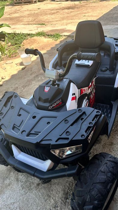 Машина детский электронный