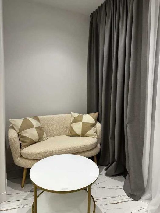 Дава се под наем Двустаен апартамент в София, Зона Б-18 - 65 кв.м за 612 € - Снимка #1