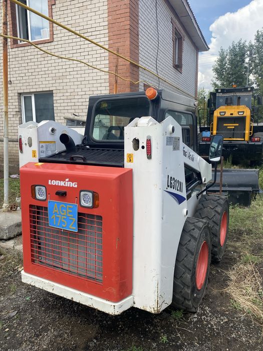 Услуга мини погрузчика  бобкат Bobcat