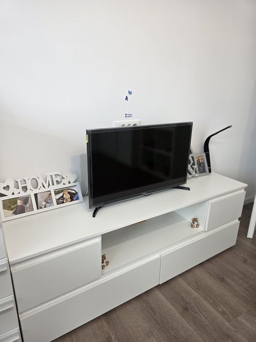 Mobilier ca nou  Mobexpert - comoda tv , șifonier , dulap haine + biro