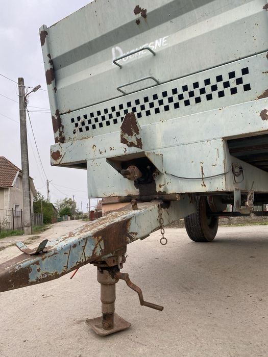 Mig gunoi/Trágya szoro