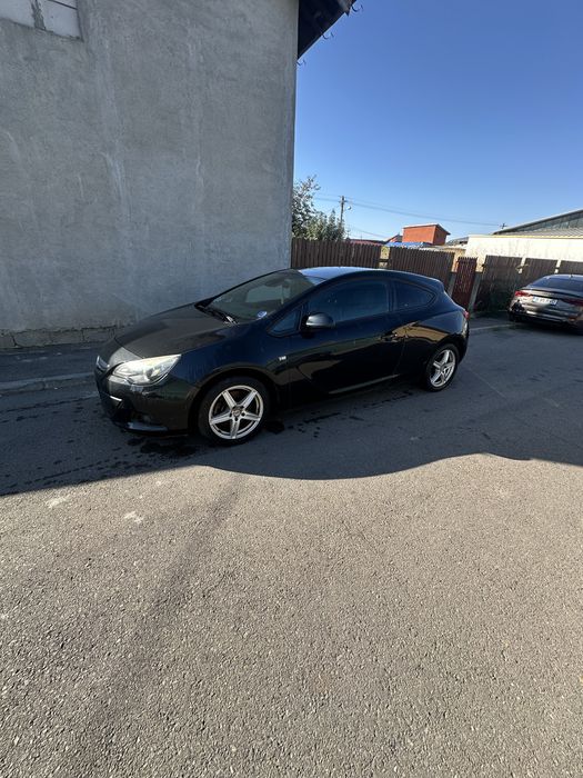 Opel astra j gtc 1.4 cu GPL an 2013