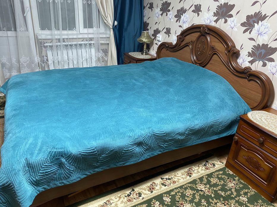 Продам спальный гарнитур